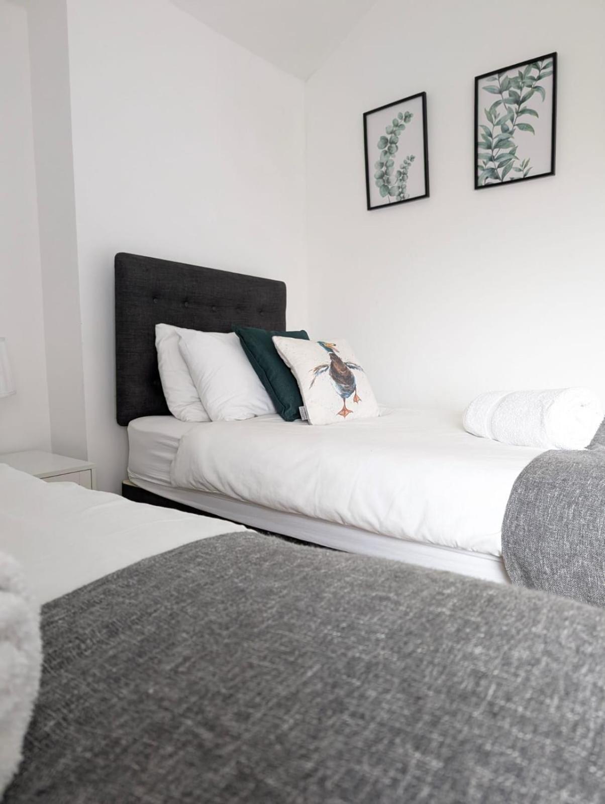 3Br-St Johns Hse-Free Parking-Workers-Kitchen-Wifi-Dog Friendly Doncaster Exterior foto