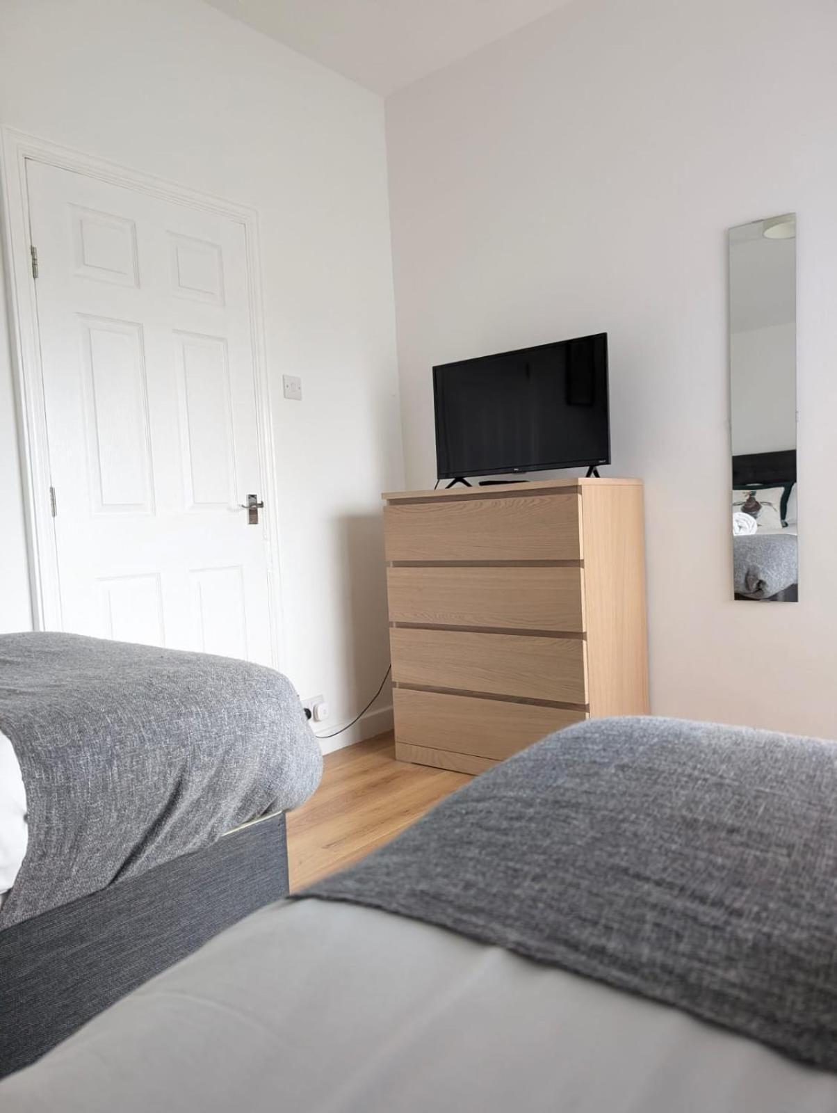 3Br-St Johns Hse-Free Parking-Workers-Kitchen-Wifi-Dog Friendly Doncaster Exterior foto